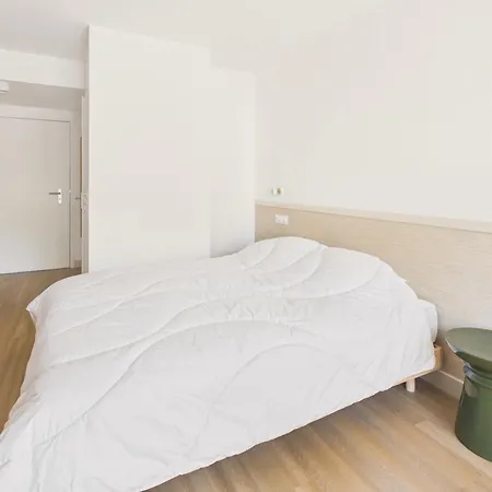 Le Single Fin- Pour 3 - Piscine Commune Apartment